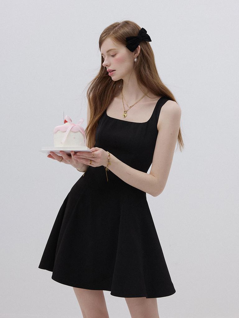 Sinseuden Blackberry Sleeveless Mini Dress