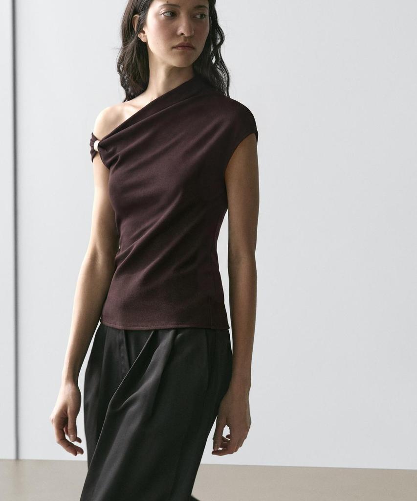 Masimodutti Asymmetrical Brooch Detail Top