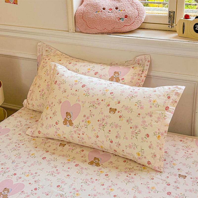 100% Cotton Floral Pillowcases Set of 2 Garden Floral Printed Pillow Cover with Envelope Closure Wrinkle Fade Resistant Hotel Quality Pillow Protector