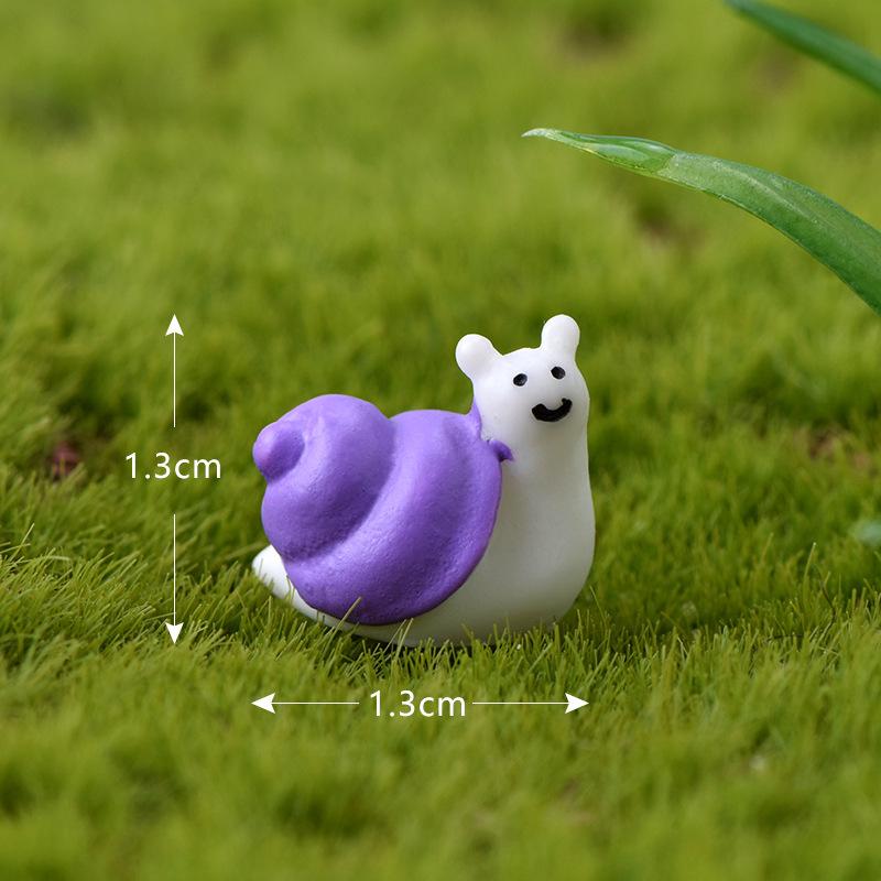 Miniature DIY Building Model: Moss, Micro Landscape Ornaments, Resin Animal & Plant Figures
