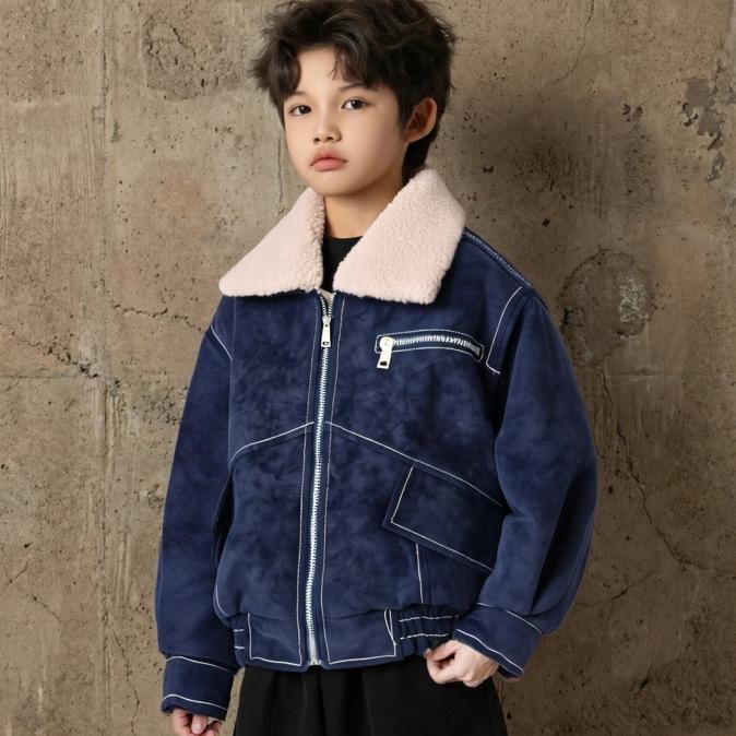 Kids' Fur Collar Leather Jacket with Fleece Lining - Thick Lapel Motorcycle Style for Boys, Winter Fashion.