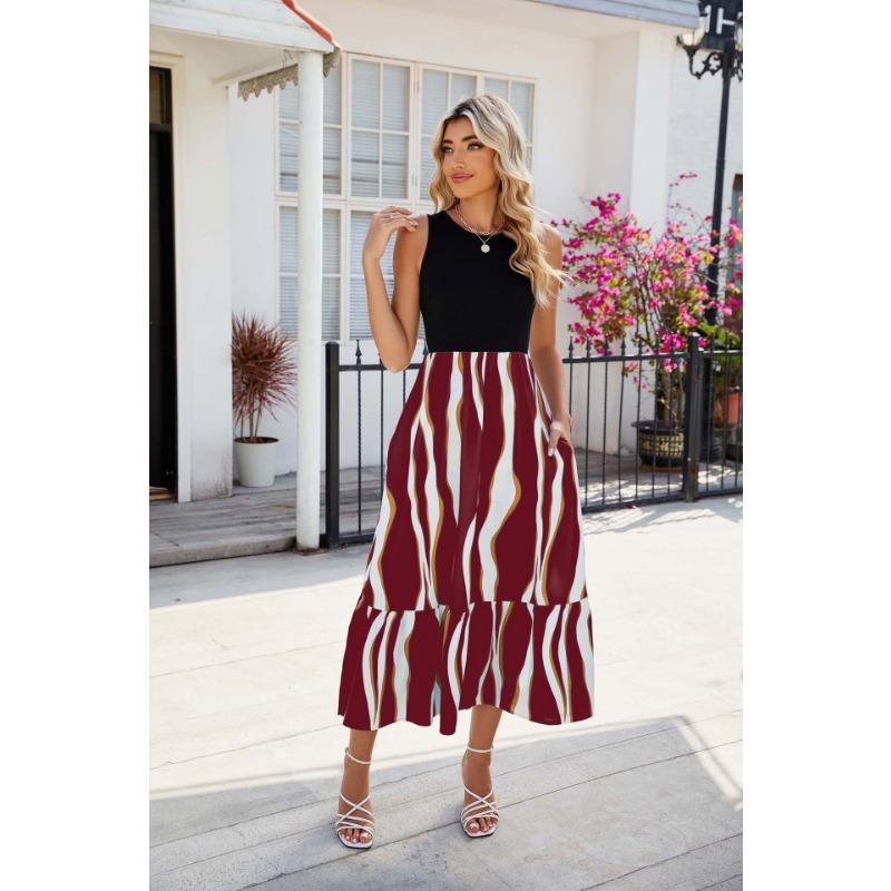 Letní šaty s kulatým výstřihem, vestou v pase a kontrastními barvami