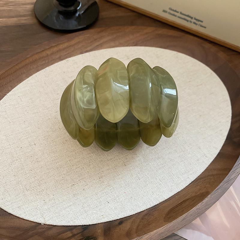 Gradient Geometric Resin Bracelet: Elegant, Versatile Fashion Jewelry for Women