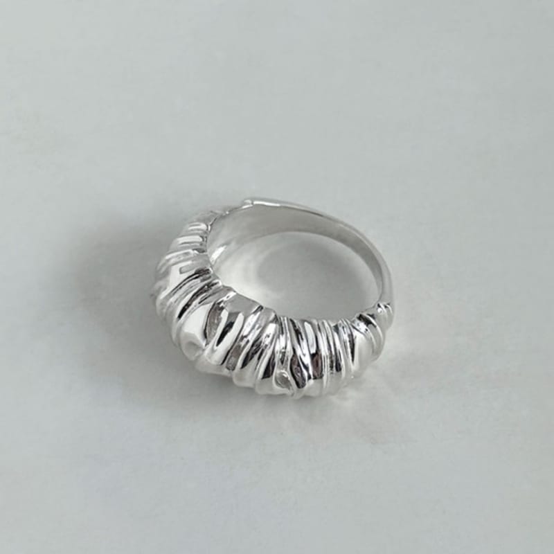 LUMIAH PUFF BLOOM RING