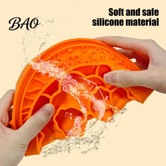 Slow Feeder for Wet And Dry Food Pet Mat, Soft Silicone Dog Lick Prevents Choking, Dish Dogs Cats Kibbles Thick Treat Multi-grid Mat
