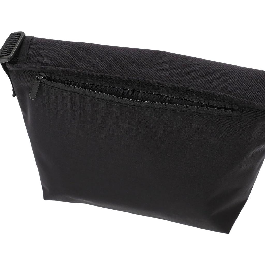 Authentic Messenger Bag CASUAL MESSENGER SLIM 500D CORDURA KUROMI MP05JRSBPDMGNT500KRM [Manhattan Portage] [Official]