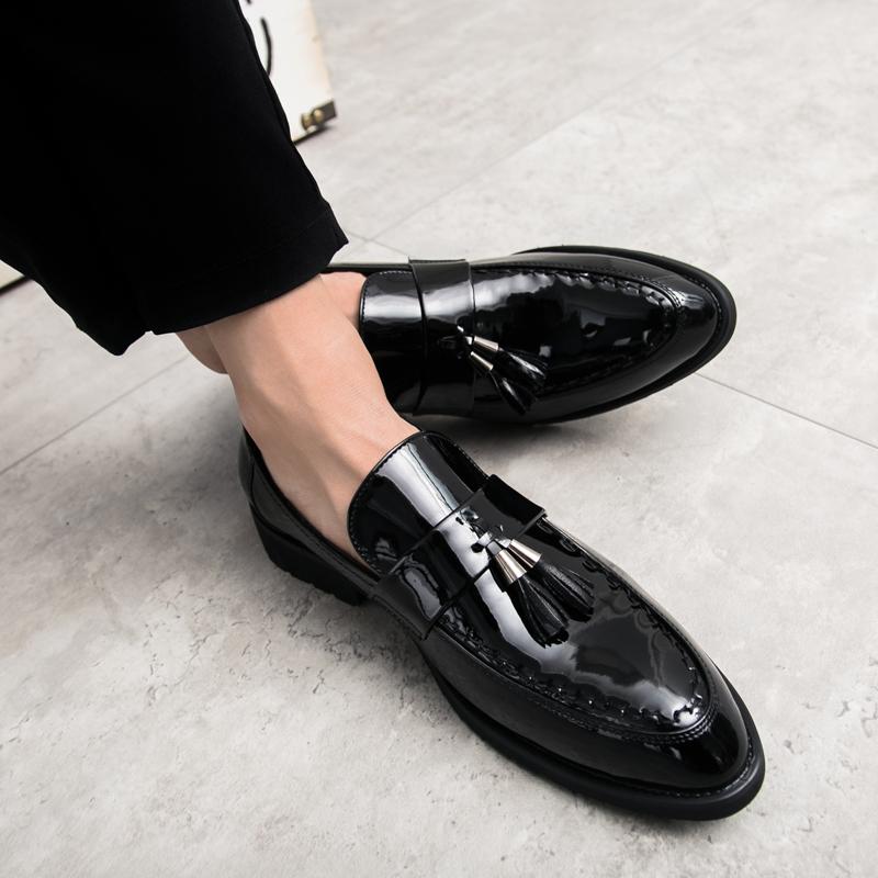 Fashion Brand Men Fashion Soft Low Moccasins Loafers High Quality Leather Tassel Business Wedding Party Shoes Comfort Men Driving Shoes