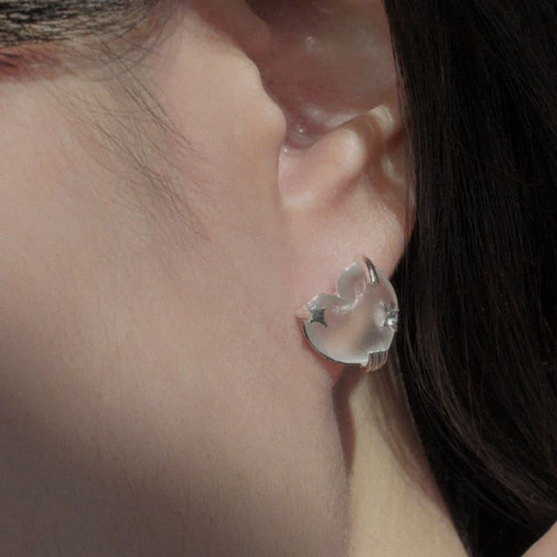 POSTLUDE [SILVER] CLEAR HEART SPARKLING Earrings