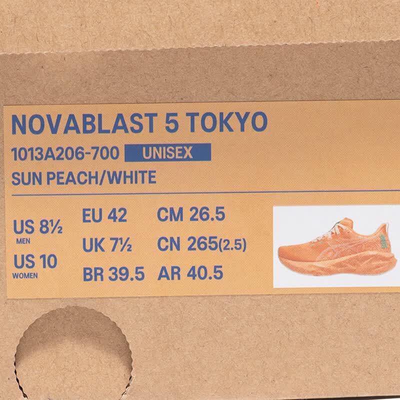 Asics NOVABLAST 5 TOKYO Laufschuhe