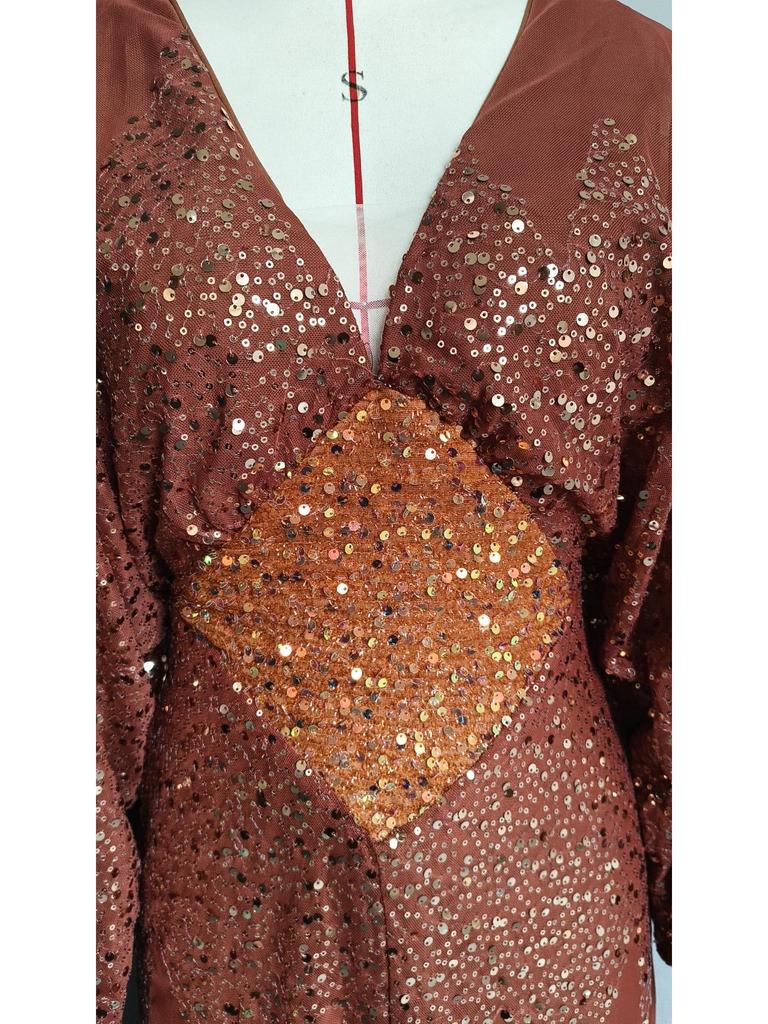 Sizzling European & American Chiffon V-Neck Sequin Evening Gown with Slit & Waist-Cinching Long Sleeves