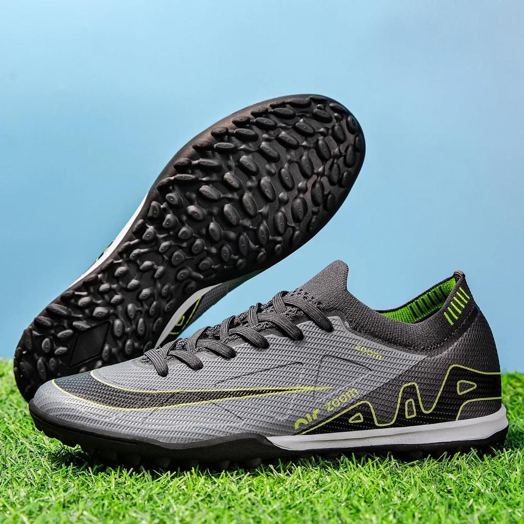 New Men Football Boots Unisex Ultralight Cleats Women  Soccer Shoes Match Tf/Fg Sneakers High-Quality Professional
