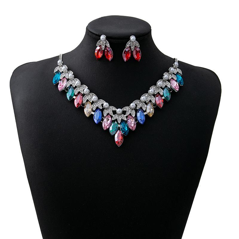 Strass-Halskette und Ohrringe für Frauen, geometrischer Wassertropfen-Anhänger, Hochzeit, Brautschmuck-Set