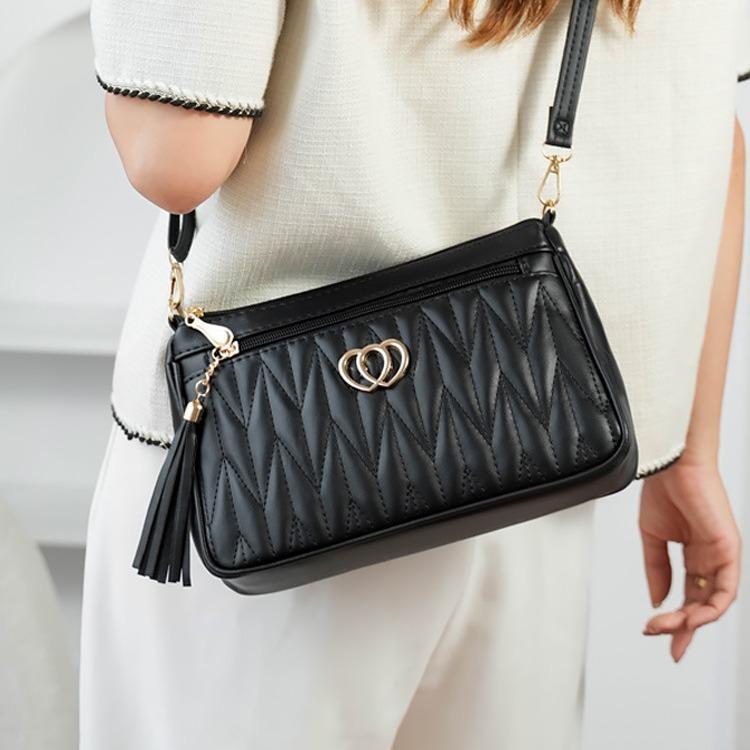 Crossbody Bag for Women In Summer Large Capacity Women's Bag for Women  High End Mobile Phone Bag Casual and Versatile Diamond Tassel Bag