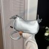 Trendy Fashionable Cross-body Bag, Small Bag with A Chic and Simple Design, Diagonal Cross-body Small Square Bag
