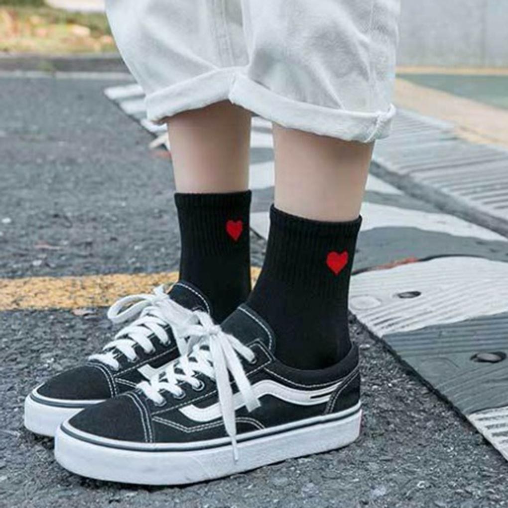 20 Pairs of Heart Women's Mid-Calf Socks (Black) Fashion Socks