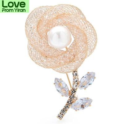 New Crystal Flower Brooch Pins For Women Unisex All -Match Flower Party Casual Brooches Gifts
