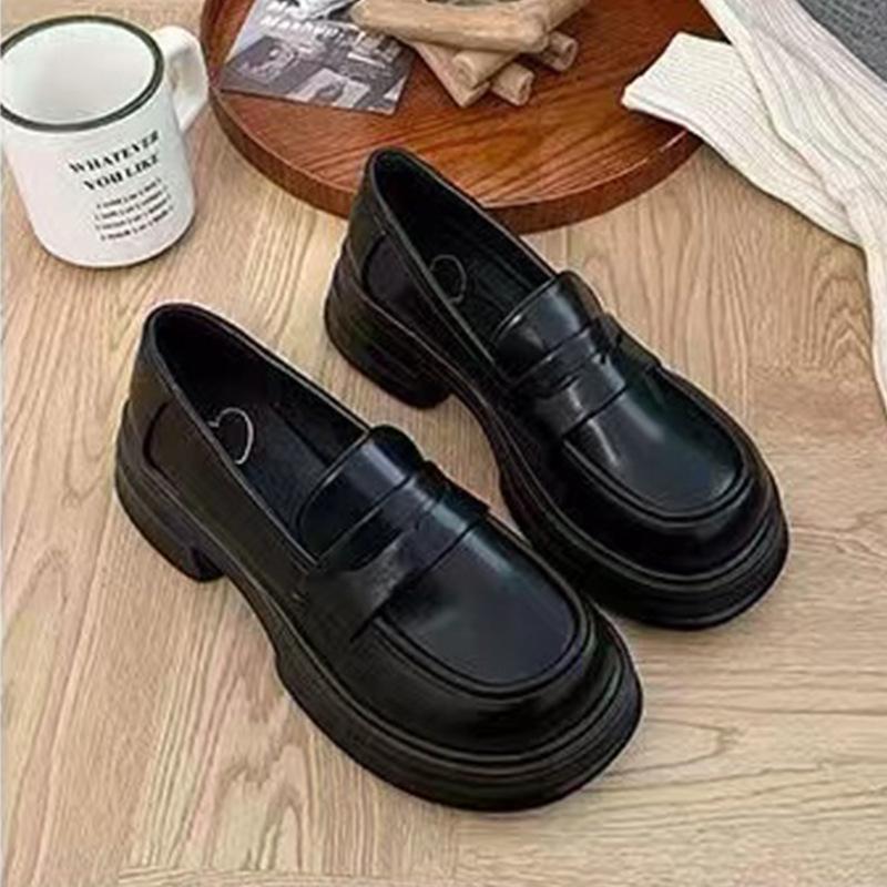 Women's British-style Small Leather Shoes In the Spring and Autumn of 2025 New Versatile Retro Single Shoes Thick-soled Black Loafers