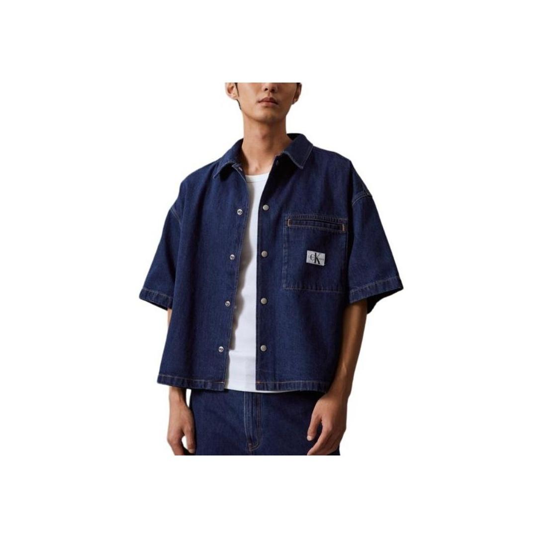 

Calvin Klein Джинсы Минималистичный лейбл накладной карман Винтаж свободная джинсовая рубашка с коротким рукавом Мужские рубашки темно-синие J325553-1BJ L