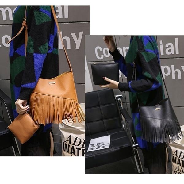 Timeless Leather Shoulder Messenger Bag Set For Women With Classic Appeal