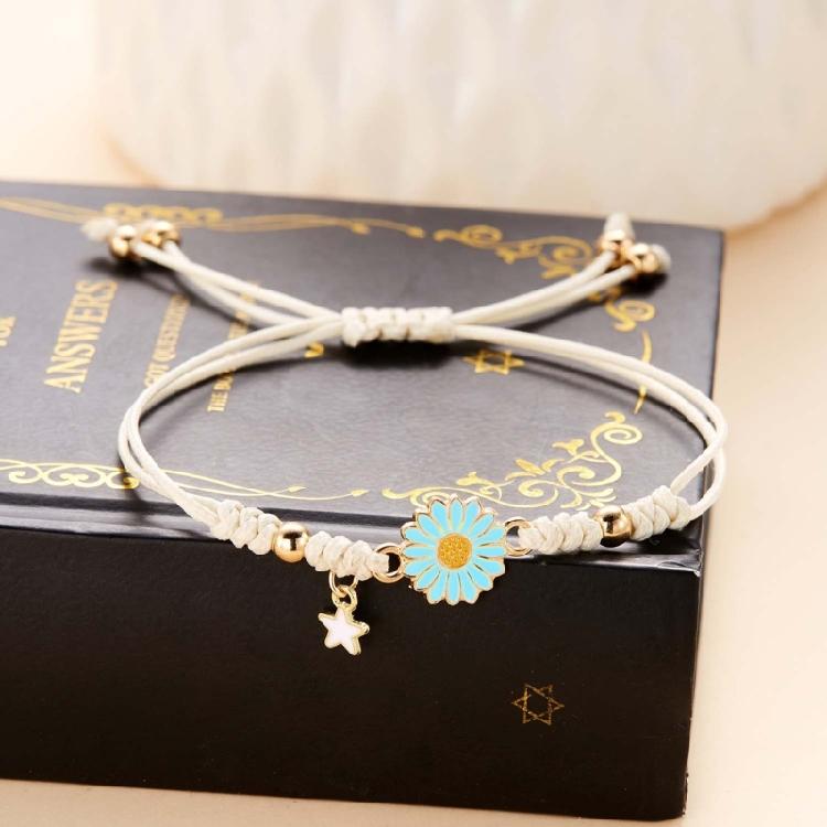 Fashionable Daisy Bracelet Delicate Pendant Bracelet Weaving Bracelet Adjustable Rope Bracelet for Women Matching Outfit