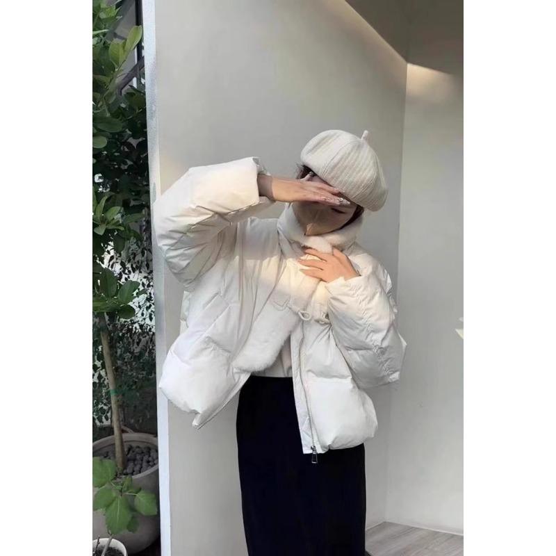 European High-end Mink Fur Spliced Stand Up Collar Down Jacket for Women, Niche Design, Horn Buckle Thickened Jacket