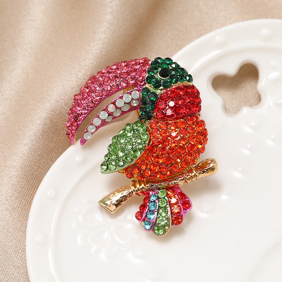 Vintage Diamond Parrot Brooch - Cute Bird Pin for Women's Coat Accessories