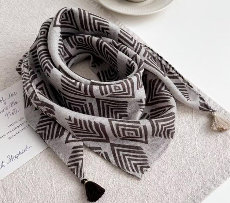 Women's Retro Navy Blue Floral Silk Wool Tassel Scarf - Versatile and Decorative 2025