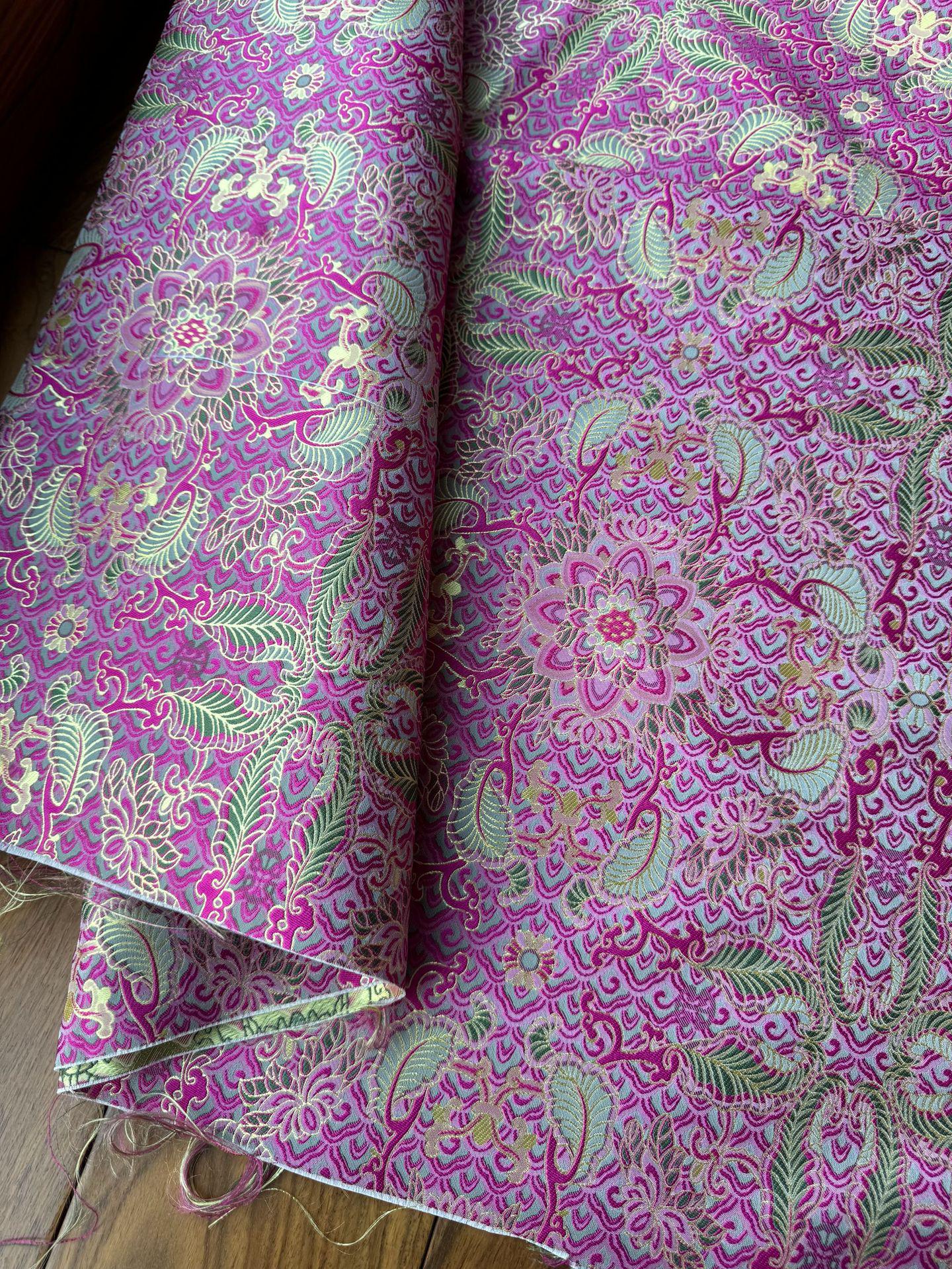 

Iridescent Scale Gold Jacquard Fabric for Ethnic Style Hanfu & Cheongsam - Women s & Children s Autumn/Winter