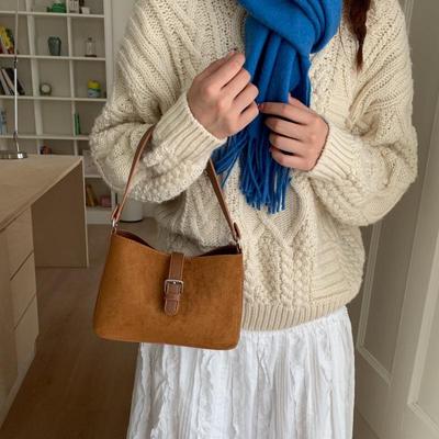 Sac Seau en Daim Français Rétro Haut de Gamme avec Design de Boucle de Ceinture Givrée