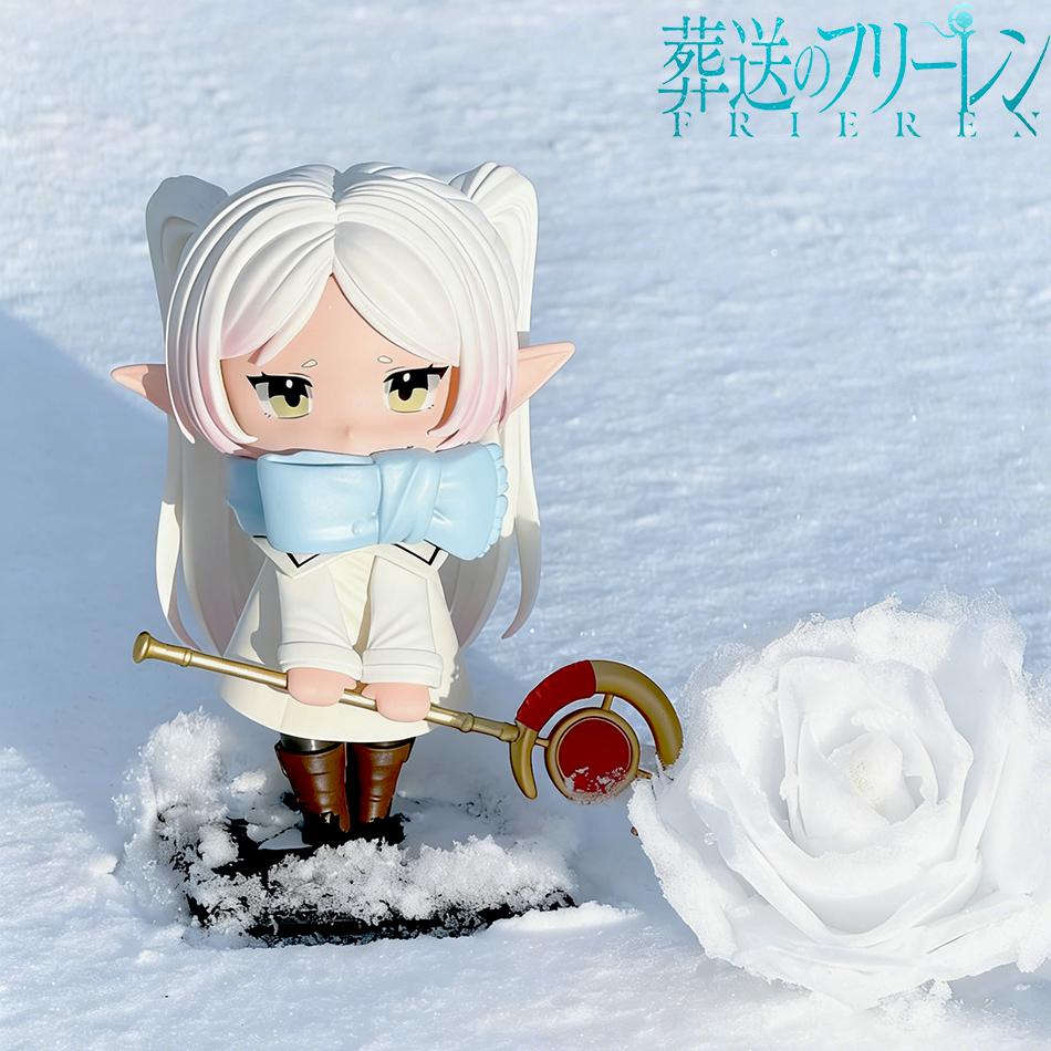 New Frieren Figures Anime Frieren Beyond Journey's End Gk Cartoon Winter Clothing Lovely Ornaments Birthday Gifts Kids Toys