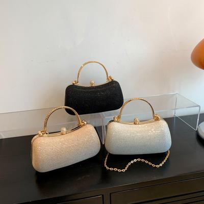 New Trendy Women's Bag with Exquisite Texture and Simple and Fashionable Locking Shoulder Chain Crossbody Small Square Bag