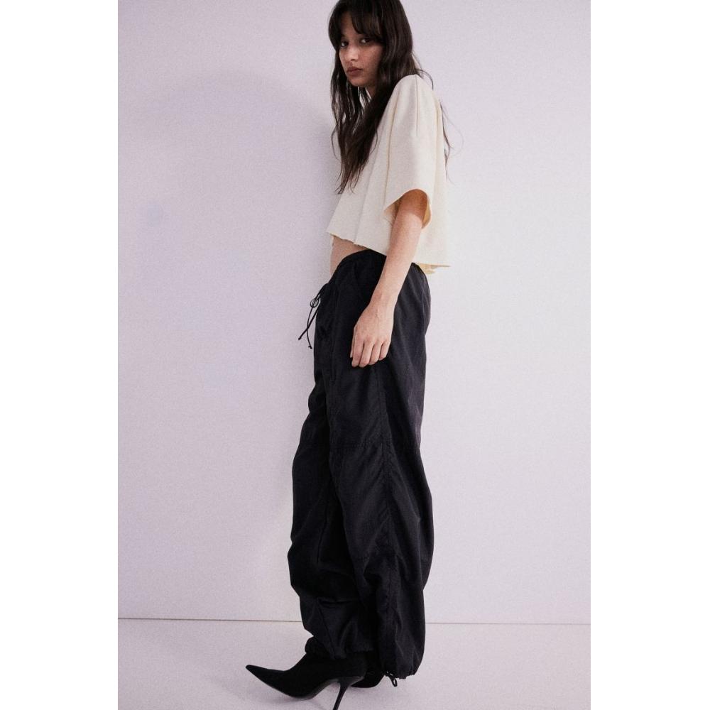 

Брюки HM из нейлона-парашюта, черные