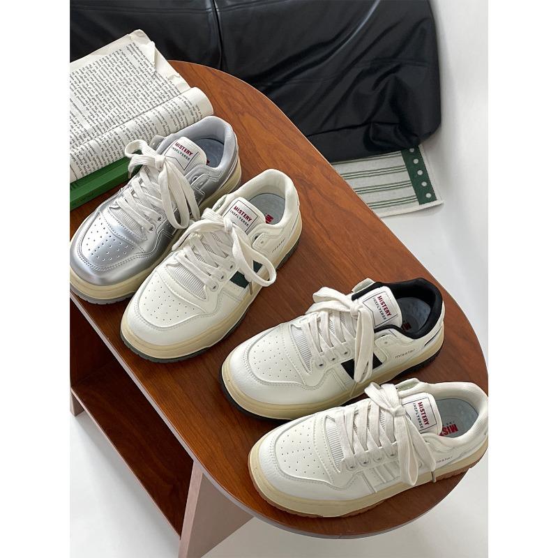 New product hot sale autumn new retro fashion versatile board shoes women's platform casual shoes 2665