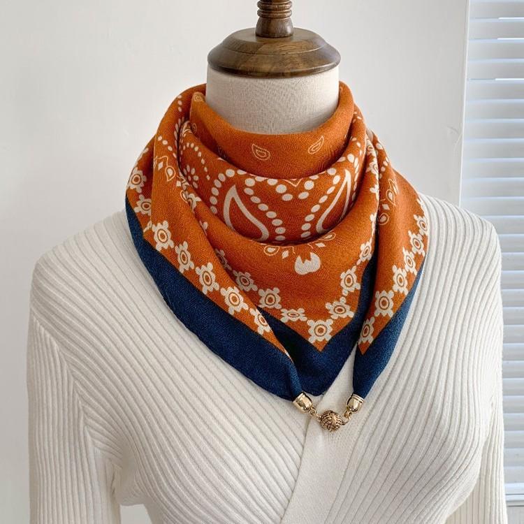 Magnetic buckle triangular small square scarf silk scarf women's spring and autumn summer shirt neck protection scarf thin scarf 71x71