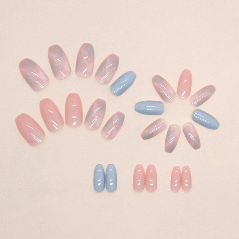 24 pezzi corti rosa balletto e blu contrasto marmo modello sbavature nail art glacier jelly estate fresca indossare unghie unghie finte
