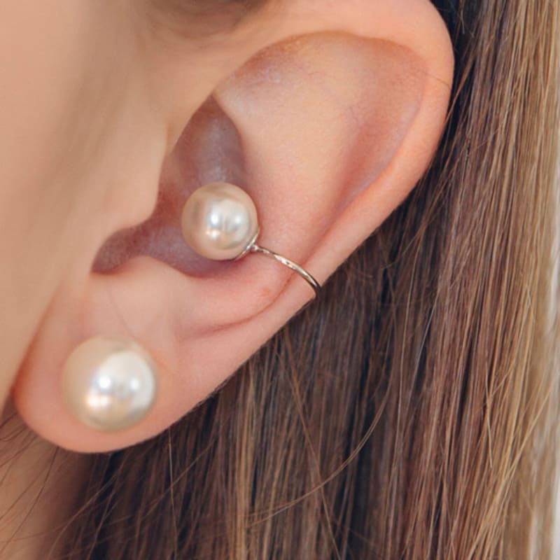 

FANTASTIC PLANET line pearl (2colors) GOLD