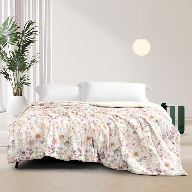 

Mercury Home Textiles Dream Breeze Antibacterial Summer Quilt