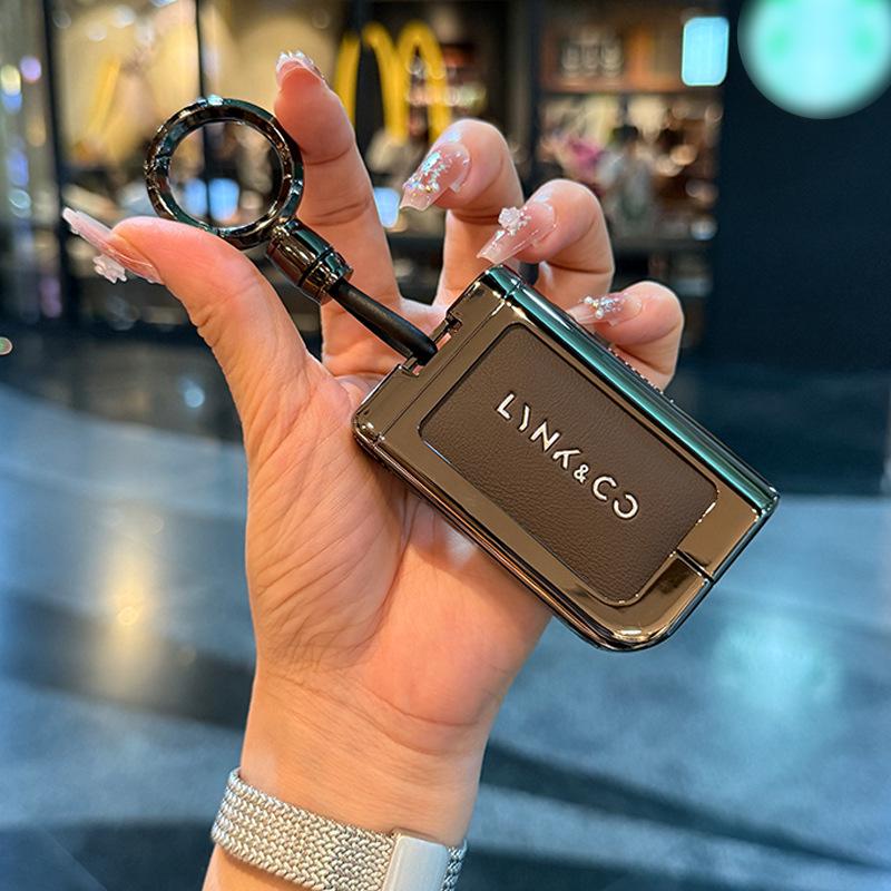 Lynk & Co 06 Luxury Leather & Metal Key Cover for 25 Models - Full Protection & Secure Fit