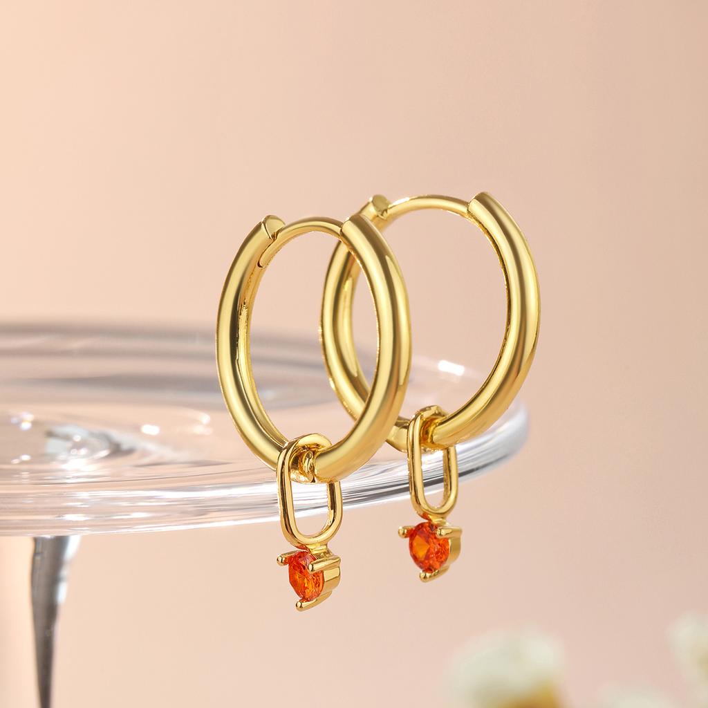 Kinitial Zarte Goldfarbene Zirkonstein-Anhänger Messing-Creolen für Damen Mädchen Lässiger Täglicher Klassischer Sommer-Schmuck