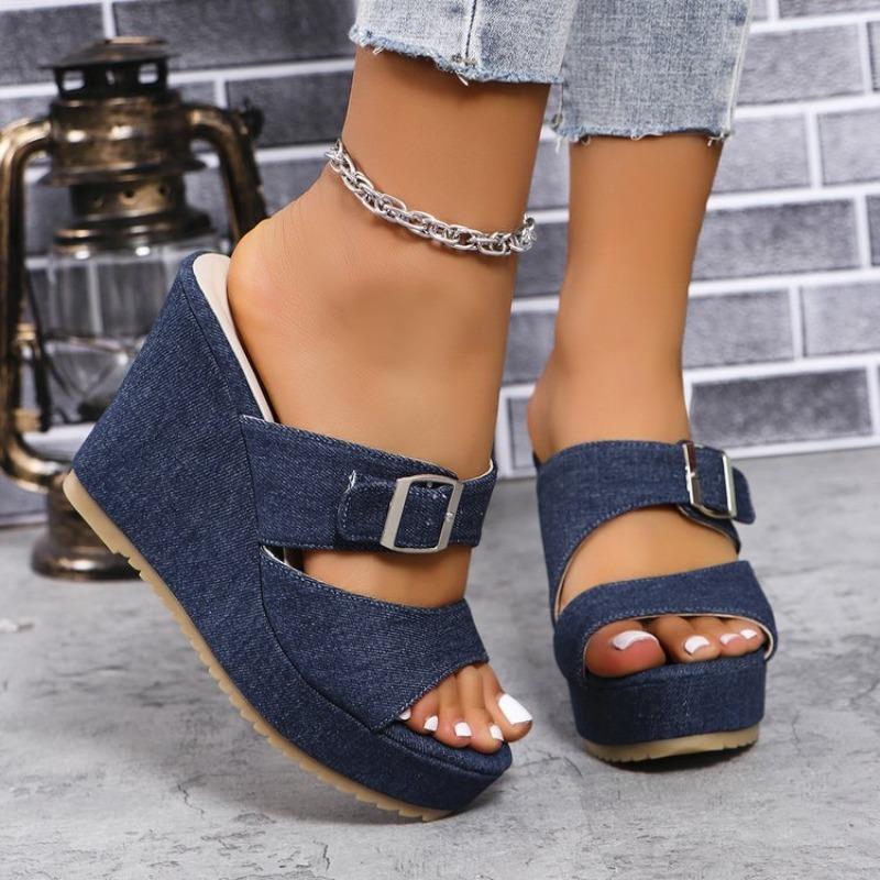 Summer new thick-soled wedge sandals cross-border foreign trade large-size fashion and leisure versatile one-word buckle sandals women