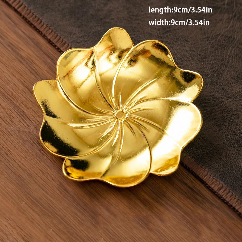 1PCgolden retro metal coaster tea ceremony decoration exquisite insulation pad suitable for tea rooms, home decoration