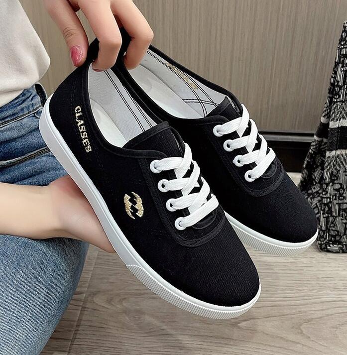 

2024Женские кроссовки из вулканизированной кожи весна-осень дышащие балетки однотонные сетчатые туфли для молодых женщин повседневные белые туфли 41 чёрный