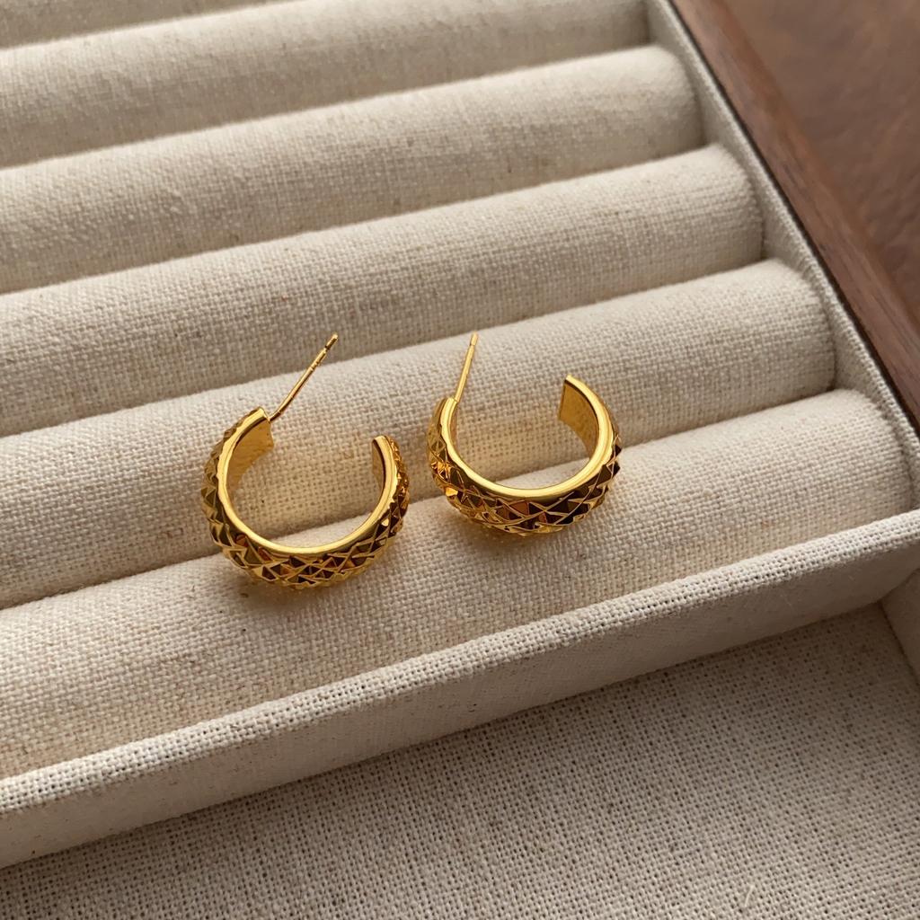 Classic Simple C-shaped Earrings Three-dimensional Low-key Exquisite Earrings Personalized Advanced