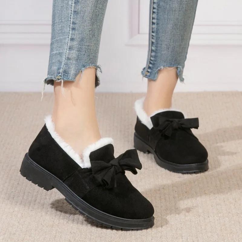 Mode Vinter Dam Plysch Grunda Slip-on Vardagsskor Rund Tå Håll Varm Ankelstövlar för Kvinnor Platforms Skor Utomhus Damstövlar