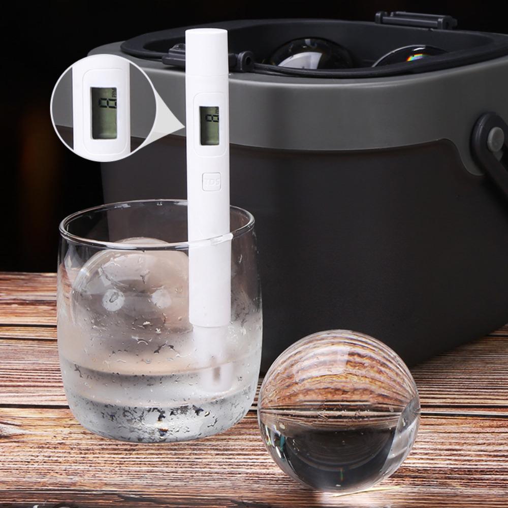 Non-stick Crystal Clear Ice Ball Maker 6CM Ice Cube Mold Bar Clear Ice Sphere Mold  Easy To Demold