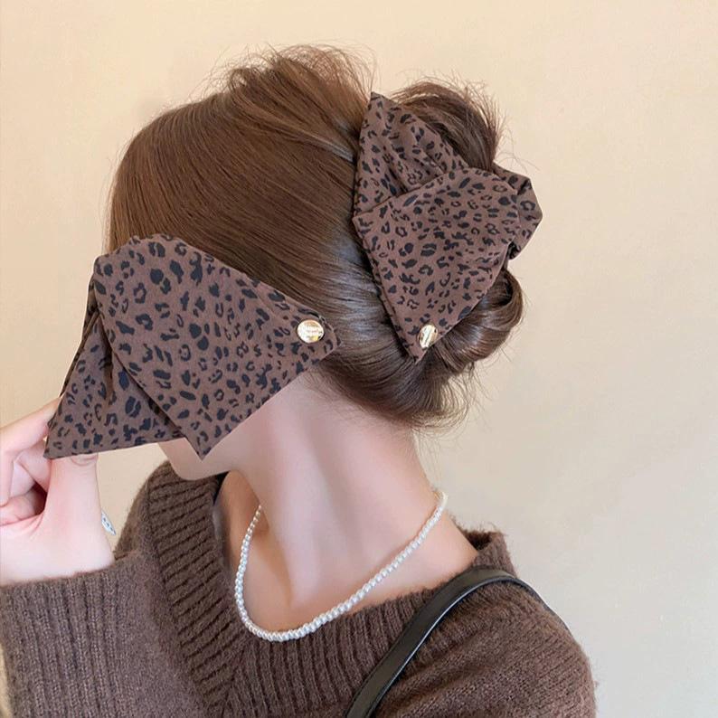 Autumn and winter leopard print grab clip female hairpin back of head triangular large shark clip disc hair accessories
