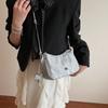 Fashion trend versatile women's bag light luxury casual shoulder armpit bag new niche casual commuter messenger bag