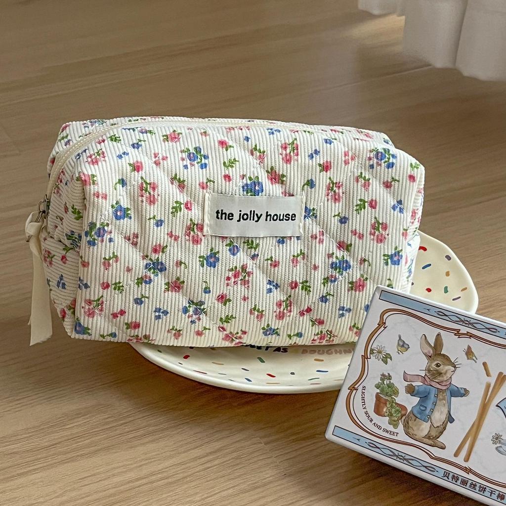 Pastoral Floral Corduroy Quilted Makeup Bag - Portable Eight-Panel Soft Wash & Storage Bag