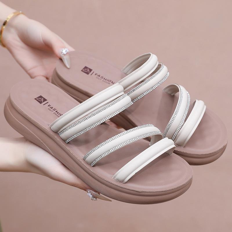 Summer new slippers for women to wear fashionable non-slip and comfortable middle-aged and elderly flat-bottomed breathable sandals