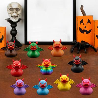 Dämonen-Entenfigur 3D-gedruckte Teufelsente mit roten Hörnern Fledermausflügel Halloween Gothic Sammlerstatue Desktop Heimdeko für Jugendliche Erwachsene